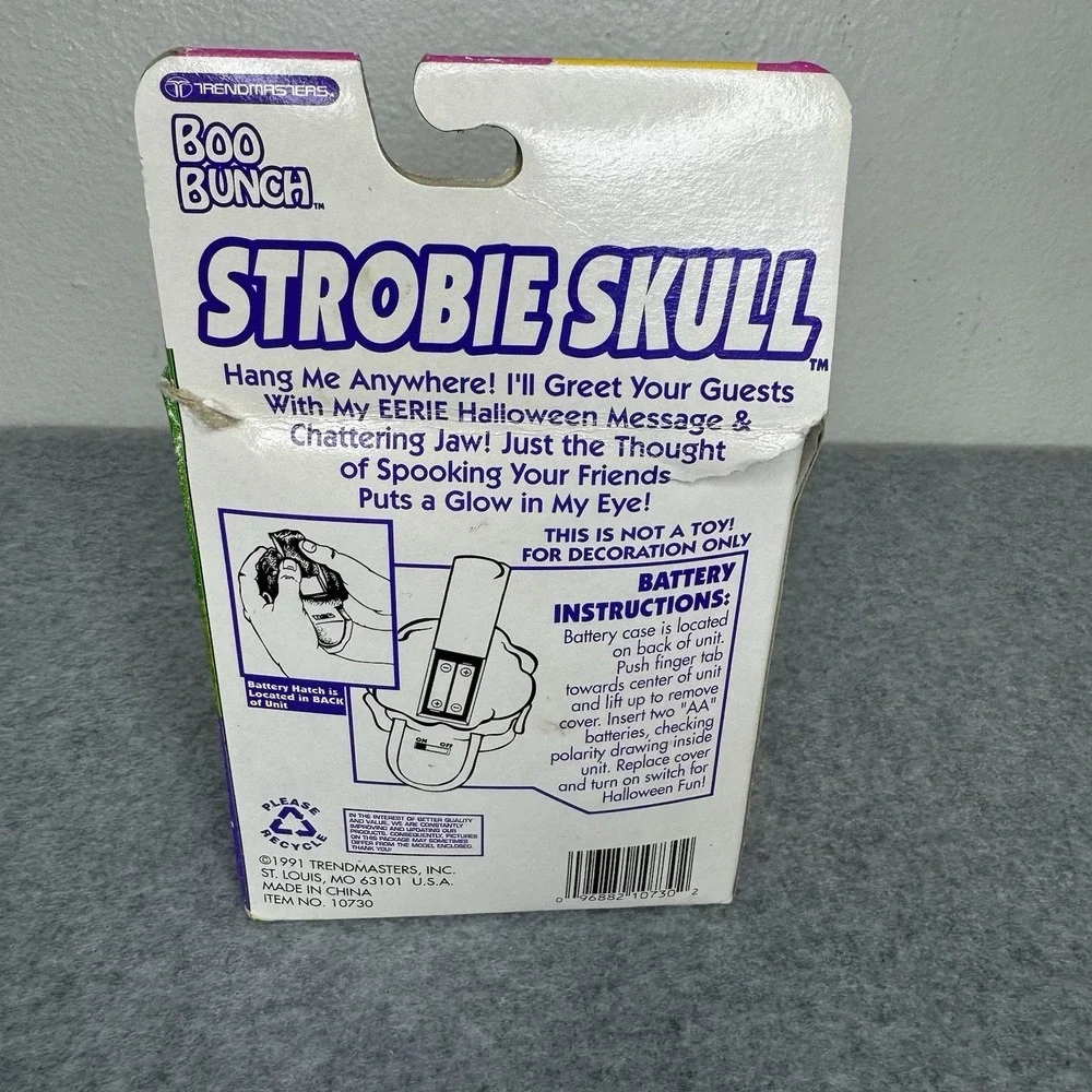 Trendmasters Halloween Strobie Skull Pirate Sound Light Chattering Jaw Works Vtg